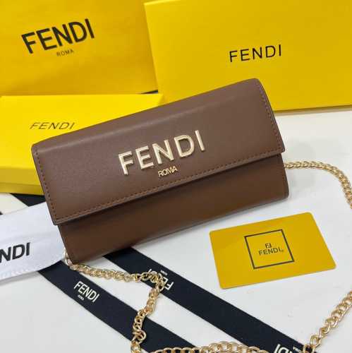 FENDI ROMAコンチネンタル財布 チェーン付き フェンディ 財布 人気 コピー ウォレット ブラウン