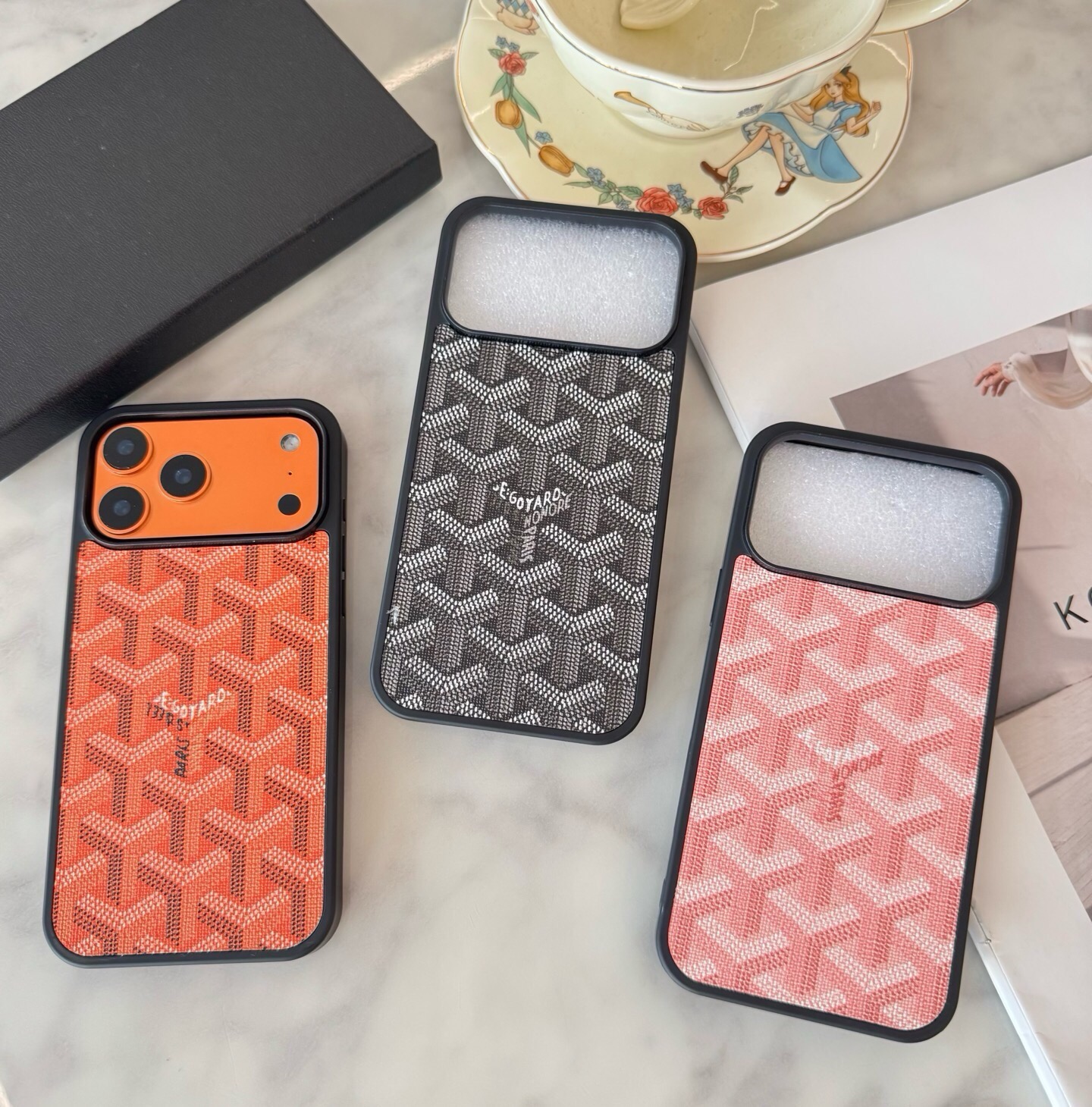 目を惹く ヘリンボーン柄 ゴヤール アイフォンケース 偽物 iPhoneケース