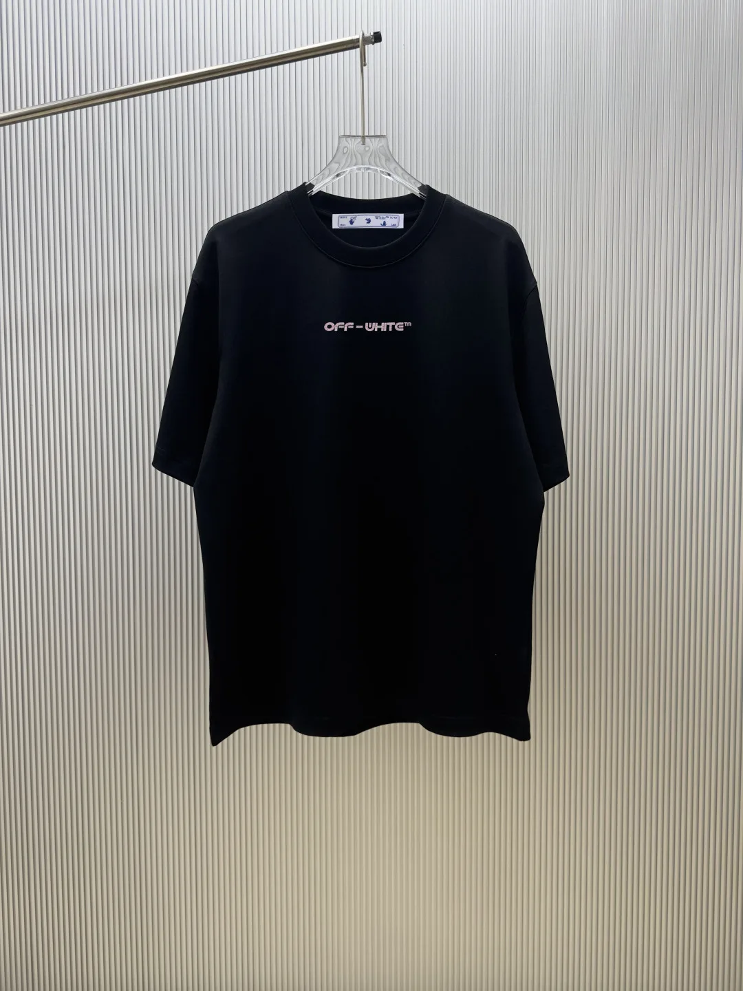 ユニセックス ロゴプリント オフホワイト Tシャツ 偽物 コットン 半袖Tシャツ ブラック