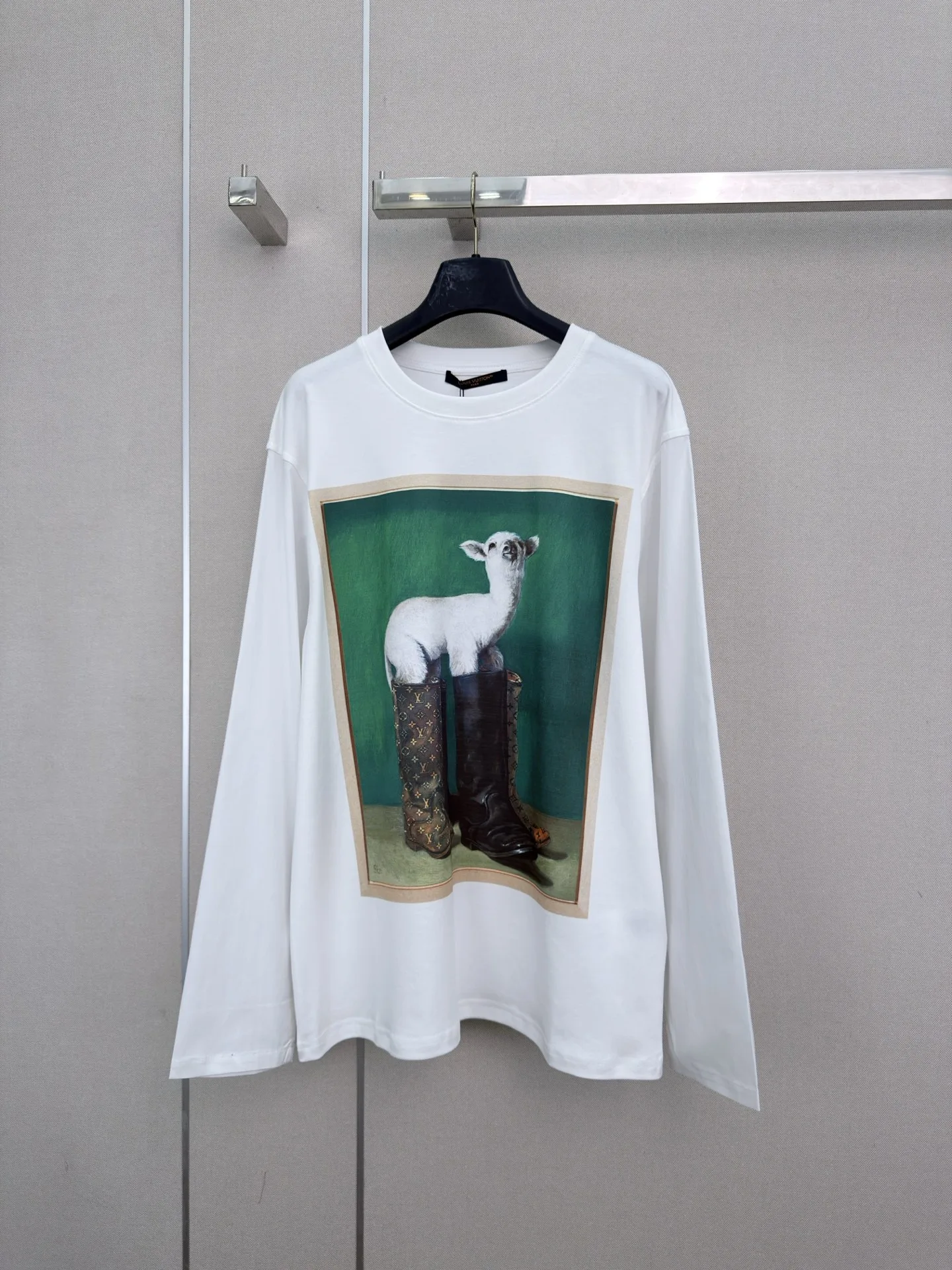 ルイ・ヴィトン x ナザール ロングスリーブ トップ ルイ・ヴィトン Tシャツ コピー コットン
