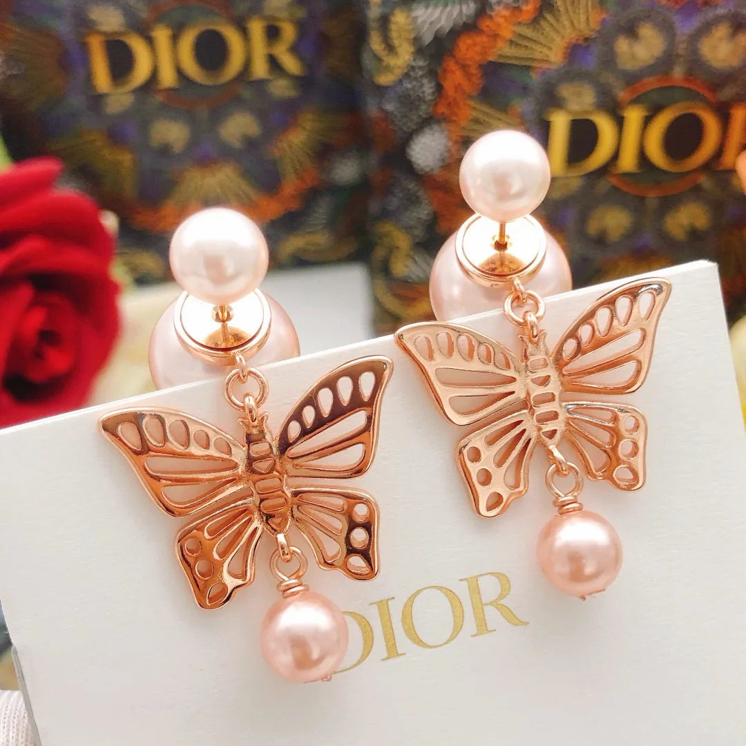 バタフライモチーフ&パール ピアス クリスチャン・ディオール イヤリング 偽物