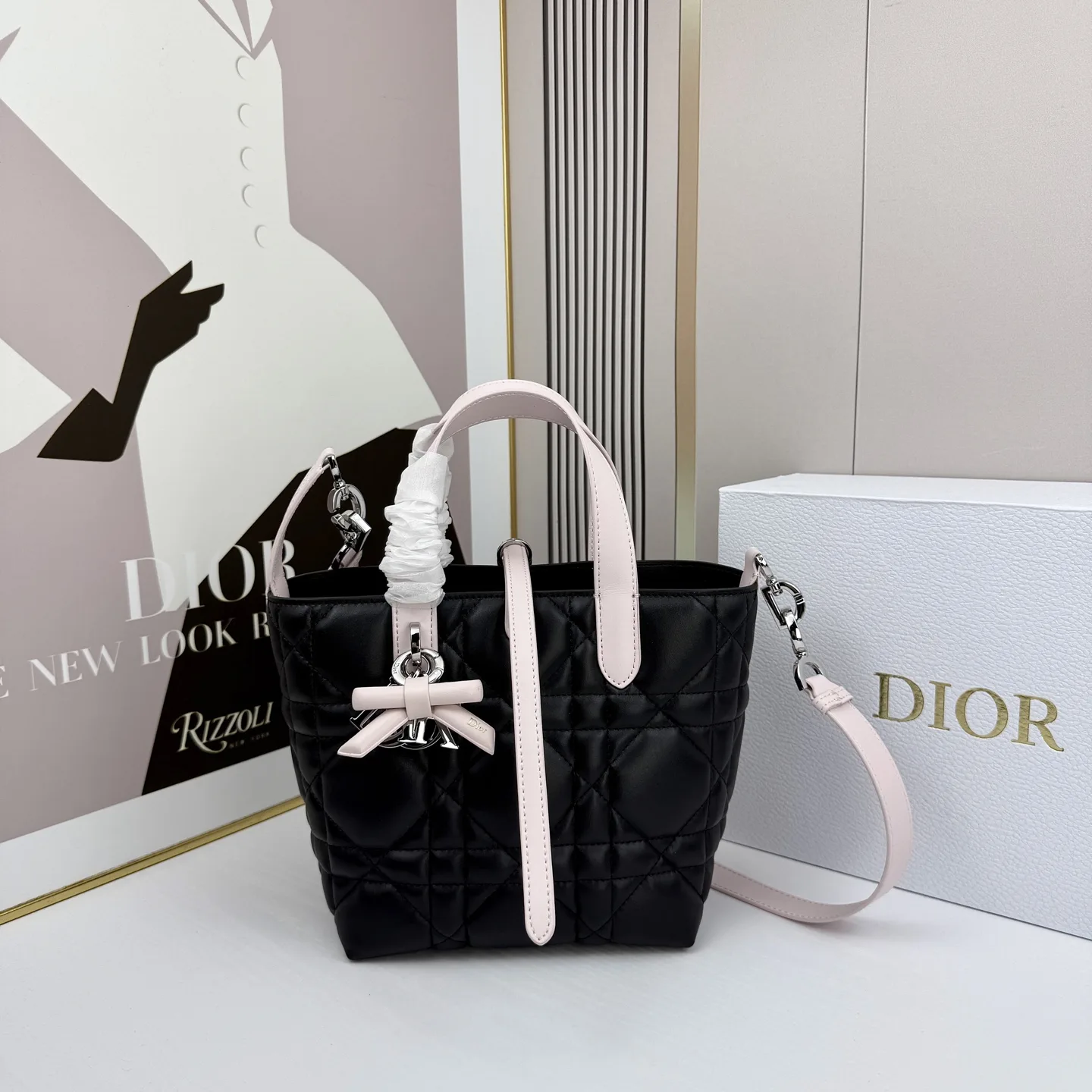 クリスチャン・ディオール コピー 可愛い エレガント Dior Toujours スモール ハンドバッグ