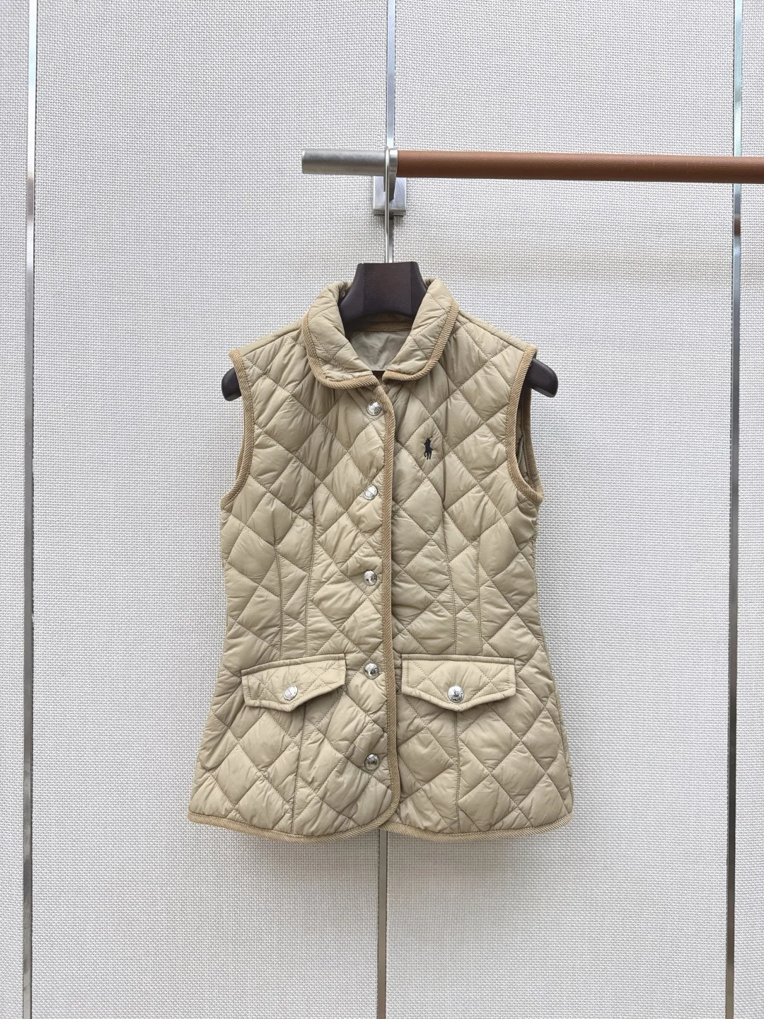 ラルフローレン ジャケット コピー レディース 洗練された ポニー刺繍 キルティングベスト