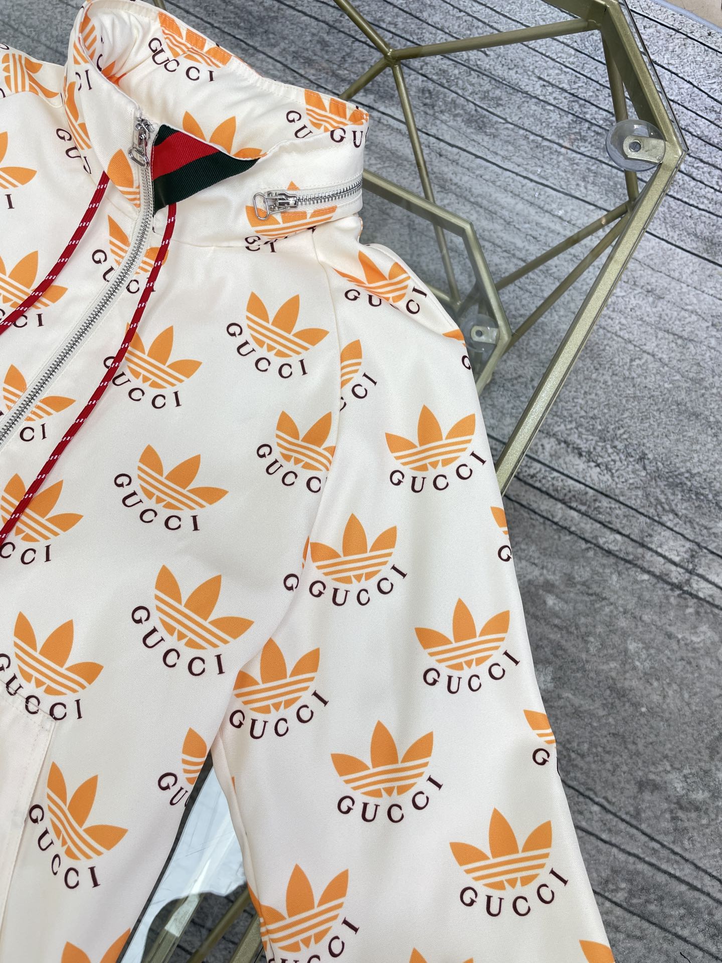 注目コラボ★ adidas x Gucci トレフォイル プリント ジャケット グッチ ジャケット コピー 長袖 日焼け止め