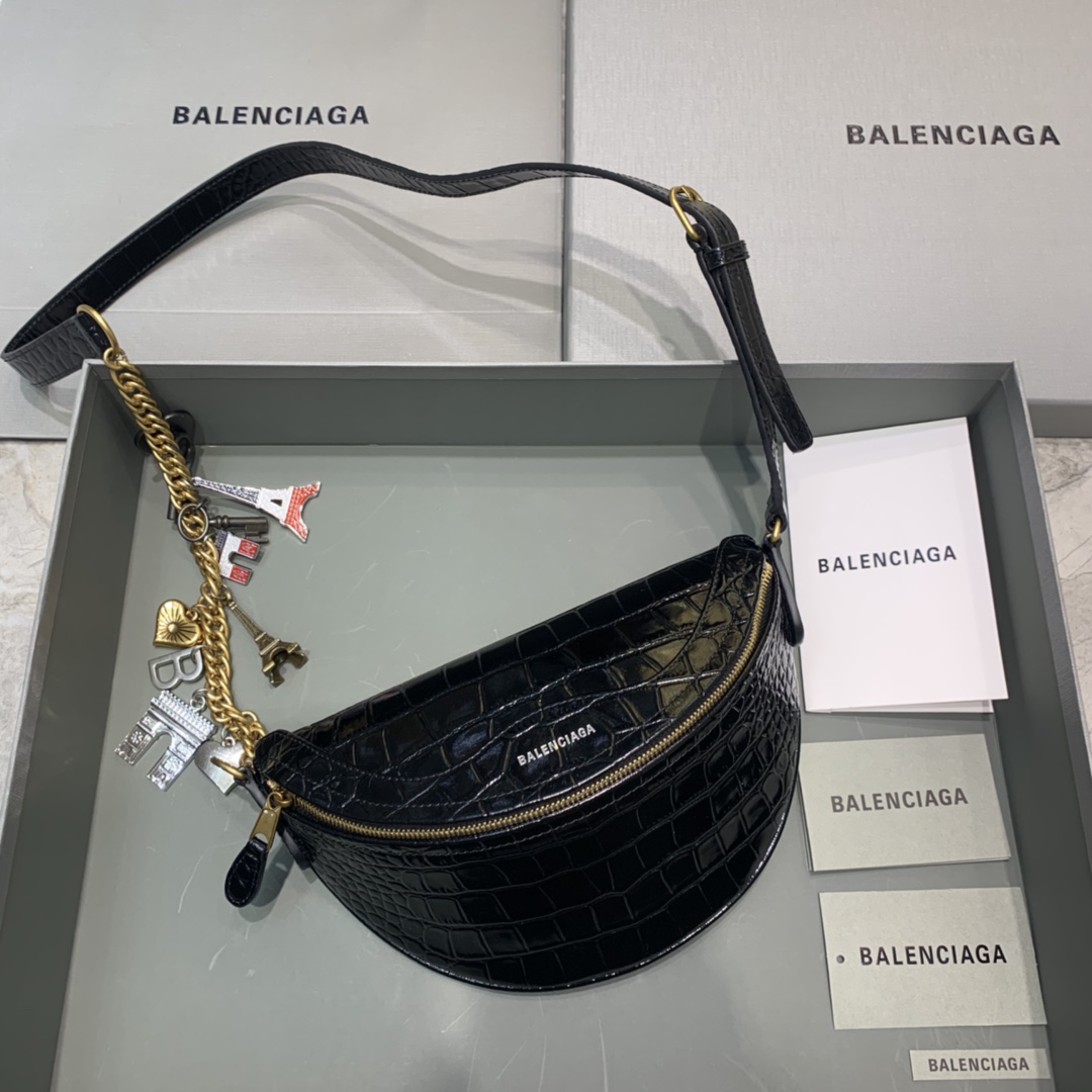 BALENCIAGA クロコダイルバック-