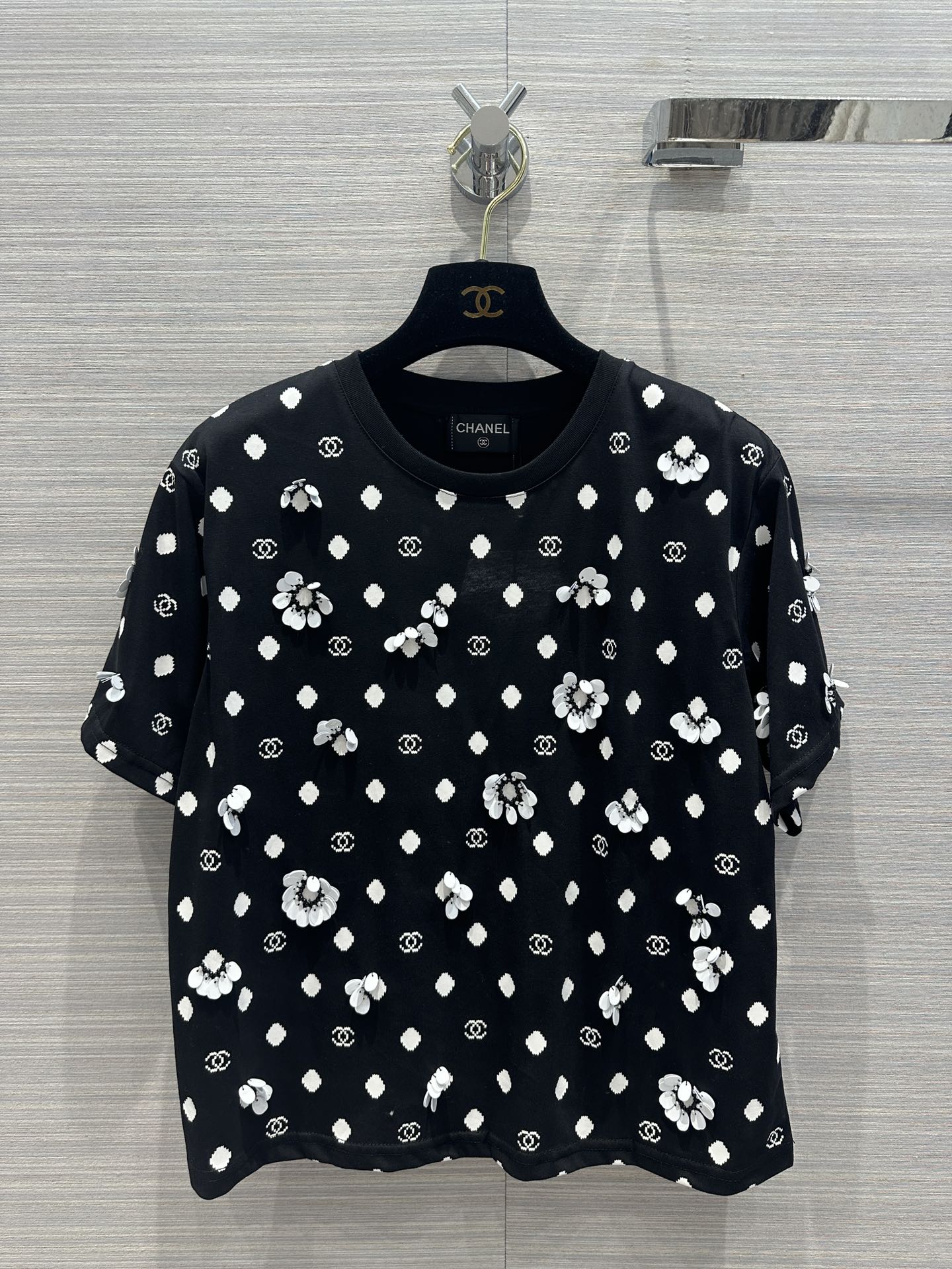 可愛い フラワー ロゴ クルーネック コットン シャネル Tシャツ コピー 半袖Tシャツ ブラック