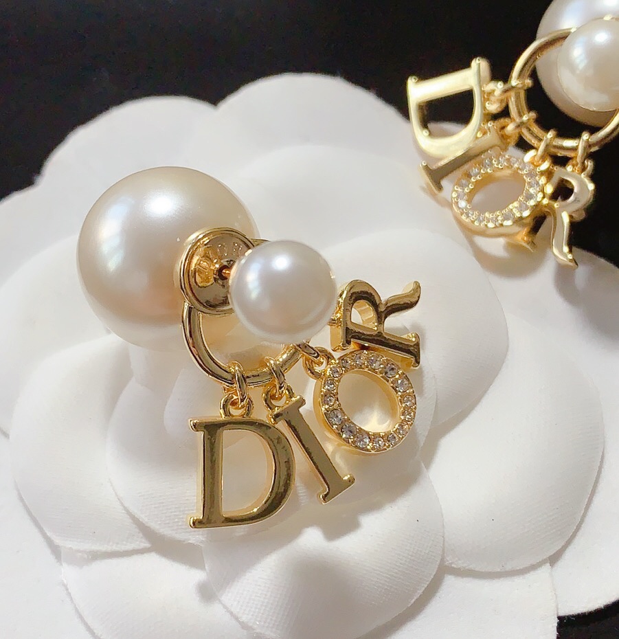 DIOR TRIBALES ピアス クリスチャン・ディオール ピアス コピー イヤリング