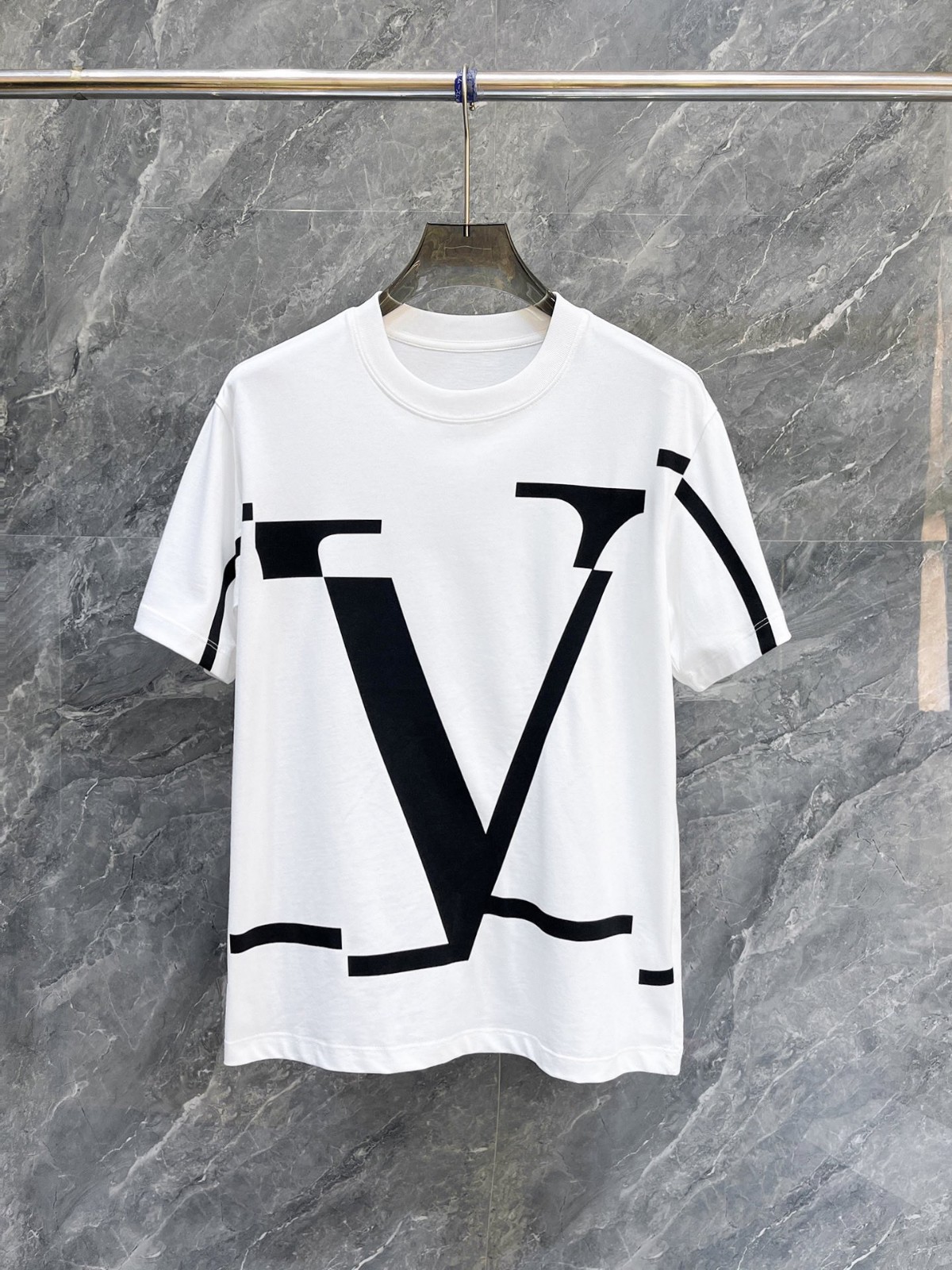 Vロゴプリント クルーネック Tシャツ ヴァレンティノ 半袖Tシャツ コピー ホワイト