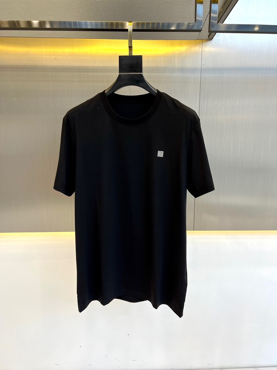 シンプル 合わせやすい クルーネック エルメネジルド・ゼニア 半袖Tシャツ コピー ブラック