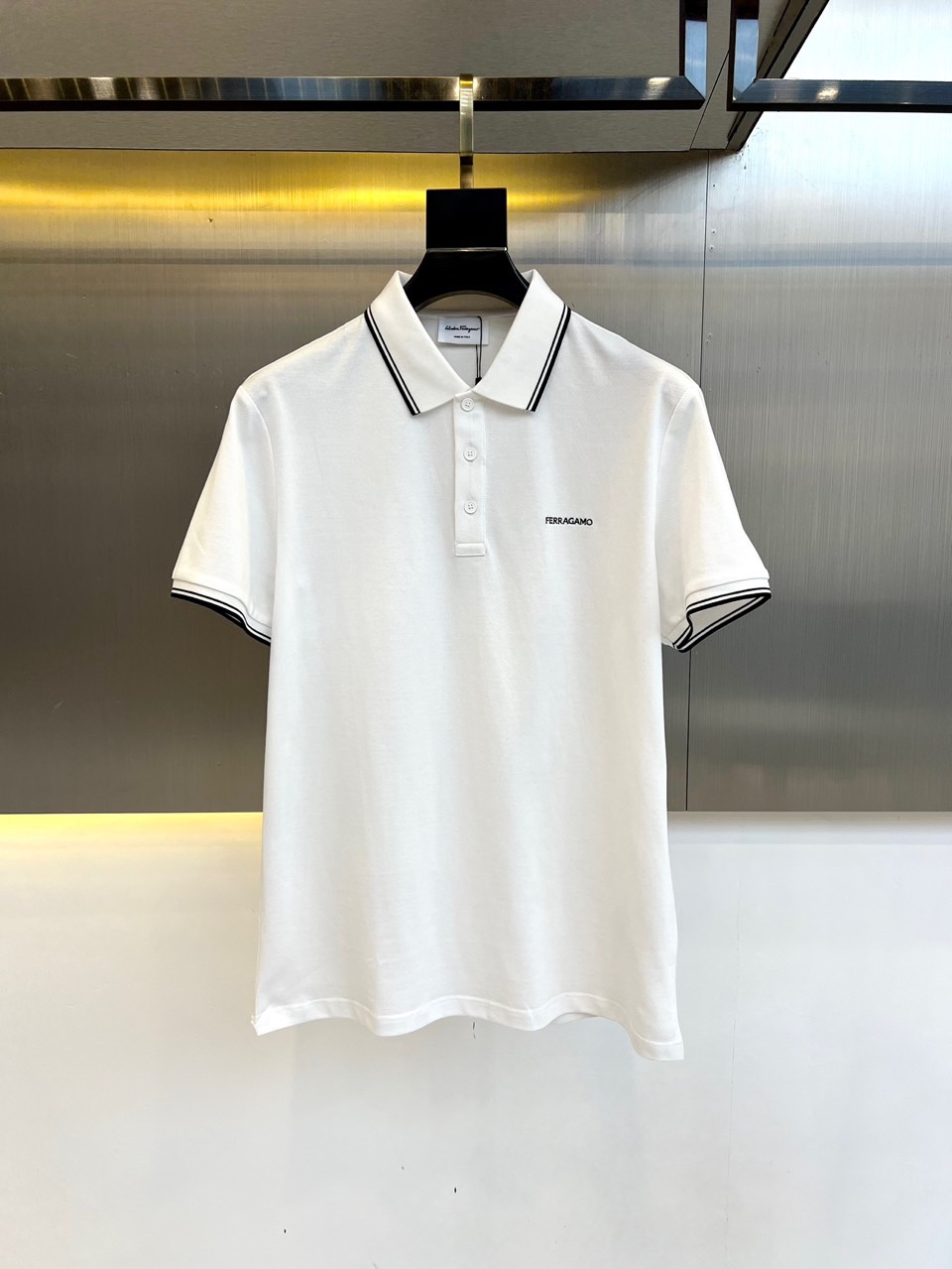 シンプル ロゴ コットンピケ ポロシャツ サルヴァトーレ・フェラガモ 半袖Tシャツ コピー ホワイト